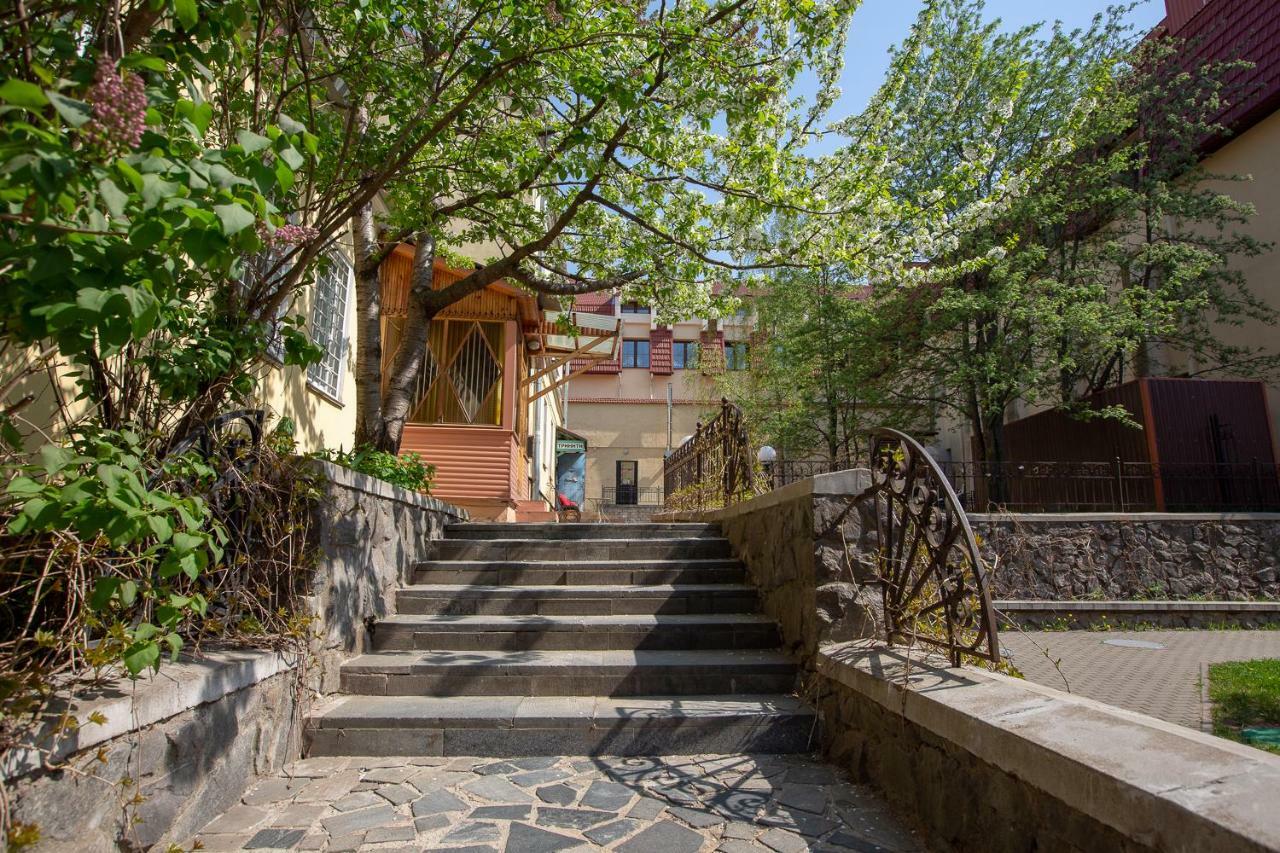מינסק Trinity Hostel & Tours מראה חיצוני תמונה